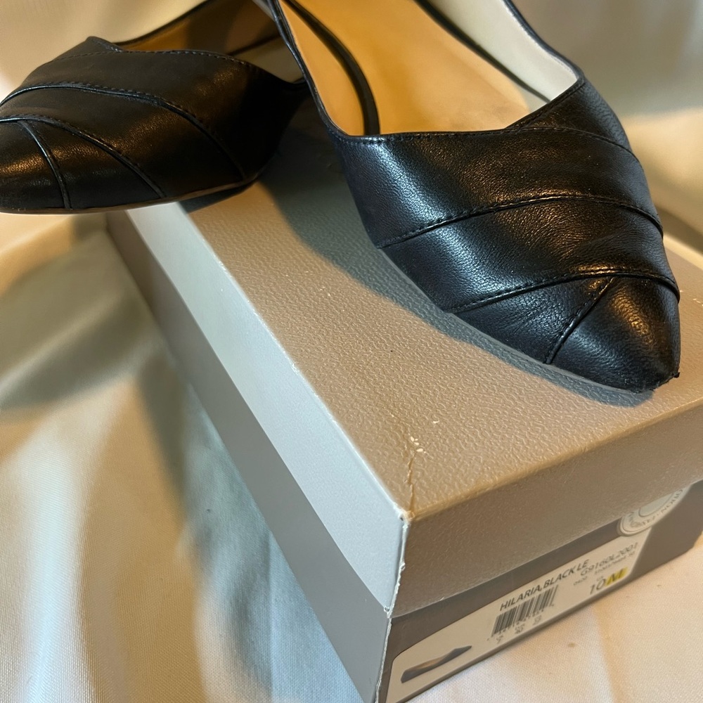 Franco Sarto Black Leather Flats - Picture 3 of 4